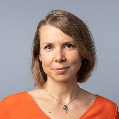 Portrait Dr. Helene Bubrowski